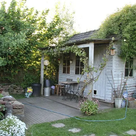 Couette-café Les Hirondelles, Evrehailles