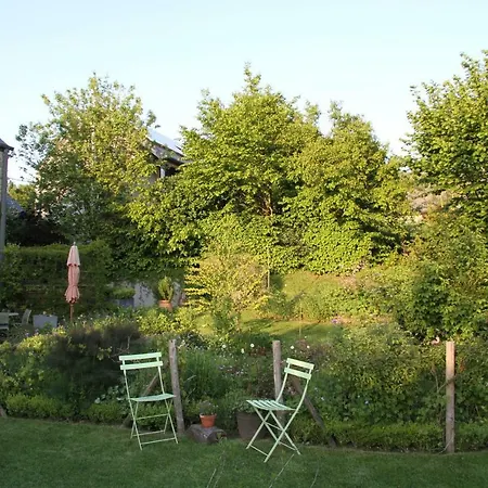 Couette-café Les Hirondelles, Evrehailles