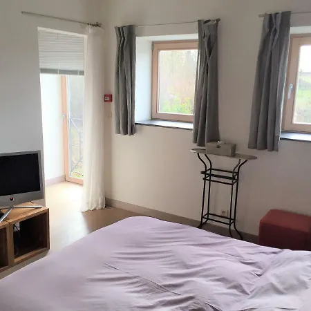 Les Hirondelles, Chambres D'hotes Bed & Breakfast *